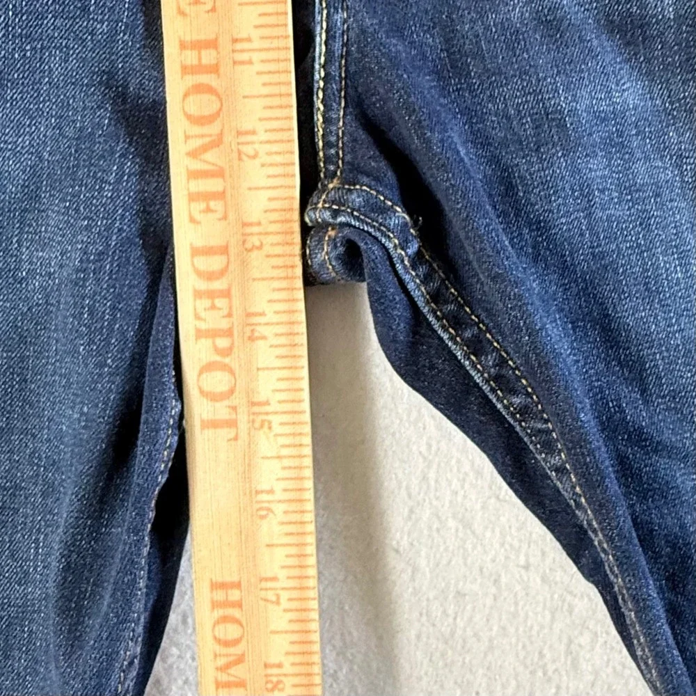 Levis levi 569